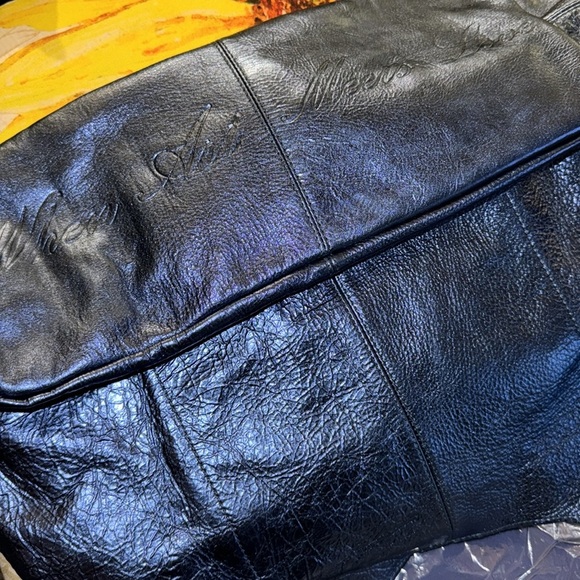 New Sharif Legacy Pearlized Slouchy Leather Hobo with Wristlet - Picture 5 of 7